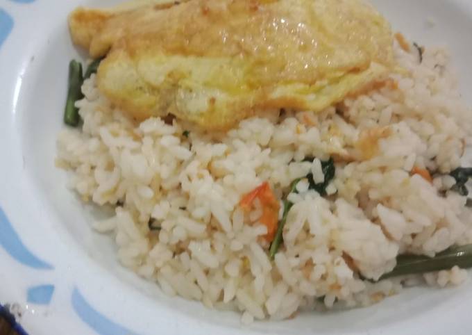 Nasi goreng kangkung ebi