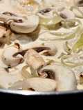 Sốt Kem Nấm Hành Tây Phô Mai (Vegetarian)