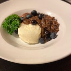 A picture of WILD BOAR WITH BLUEBERRIES & CREAMY MASH.