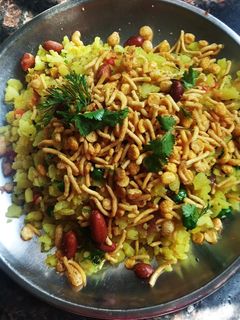 इंदौरी पोहा मसाला (Indori poha masala recipe in hindi) रेसिपी मुख्य फोटो