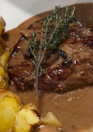 Foto de Bife do Lombo com Cogumelos