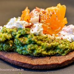 A picture of Buckwheat Beetroot Crackers with Pea Pesto.