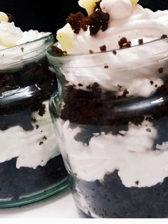 சாக்லேட் மூஸ் (Chocolate mousse recipe in tamil) செய்முறை முக்கிய புகைப்படம்