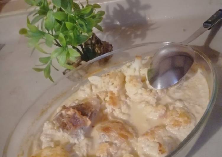 صينية الزهرة مع اللحمة بالطحينية