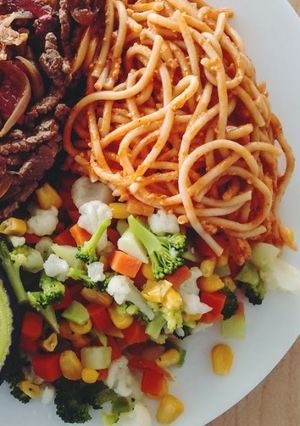 Una foto de [Comida] Milanesa de res encebollada