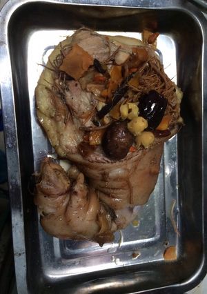 Hình của món Chân giò tần thuốc bắc.