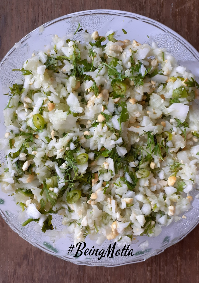 A picture of Khaman Kakdi (Cucumber salad).