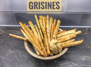 Una foto de Grisines de pipas de girasol y calabaza