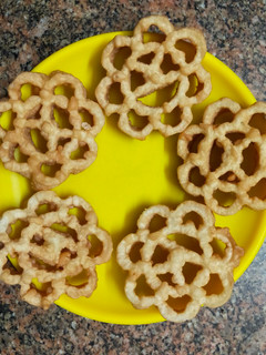 அச்சு முறுக்கு (Achu murukku recipe in tamil) செய்முறை முக்கிய புகைப்படம்