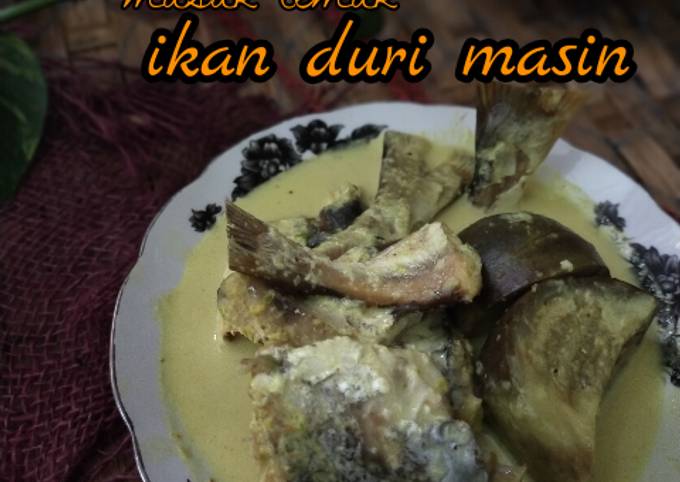 Masak lemak IKAN DURI MASIN