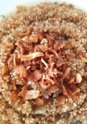Foto principal de Quinoa con cebolla caramelizada