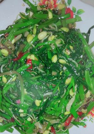 Foto resep #resep pertamaku Hari ini bikin ca kangkung kesukaan suami