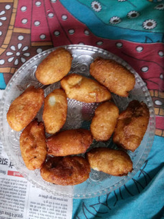 A picture of Bread roll.