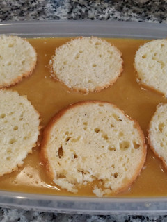 Una foto de Flan Potax de café y magdalenas o galletas