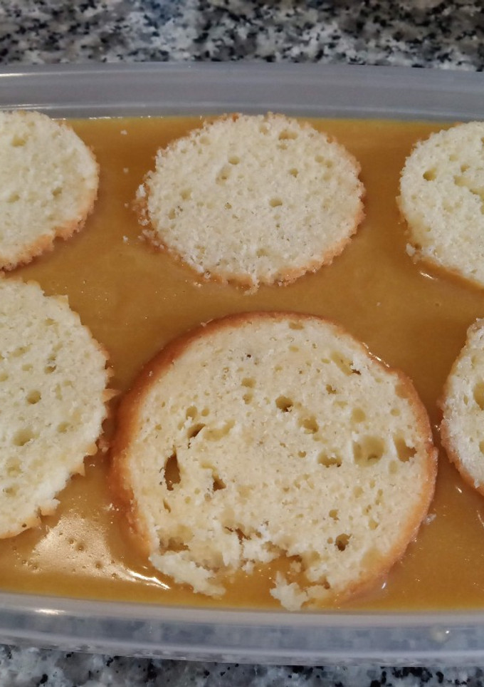 Una foto de Flan Potax de café y magdalenas o galletas