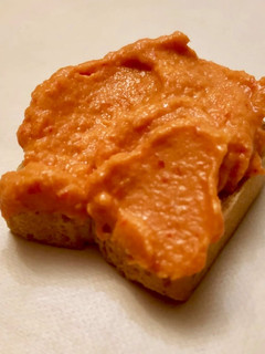 Una foto de Paté pimientos del piquillo