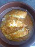 Calamares rellenos con salsa de naranja y curry a lo tikka masala