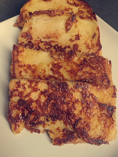 A picture of French toast.