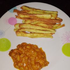 A picture of Fried sweet potatoes with beans porridge.
