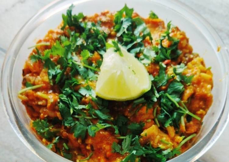 Recipe of Super Quick Homemade Pavbhaji flavour khichdi