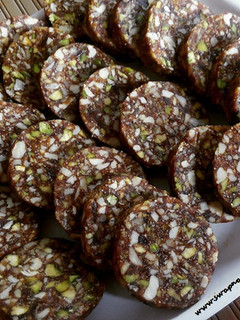 A picture of Dry fruits roll..