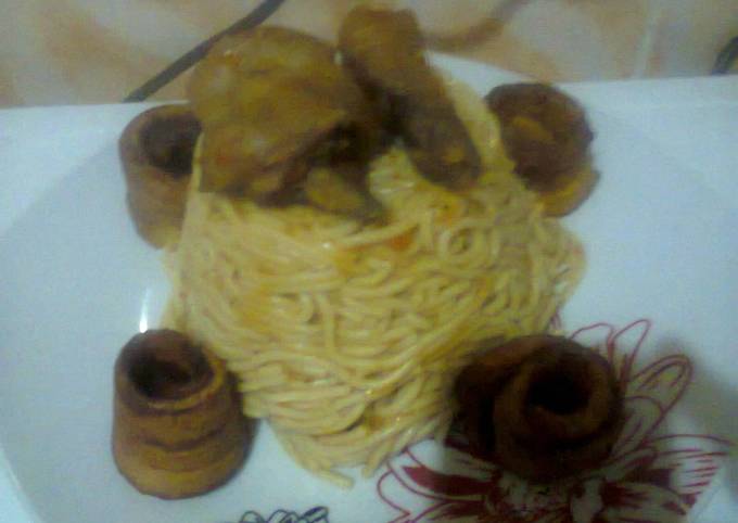 Easiest Way to Make Super Quick Homemade Spaghetti Delight with Fried Chicken &amp; Fried Ripe Plantain rings
