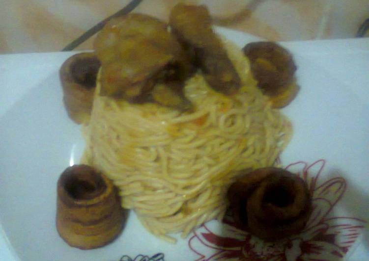 Recipe of Any-night-of-the-week Spaghetti Delight with Fried Chicken &amp; Fried Ripe Plantain rings