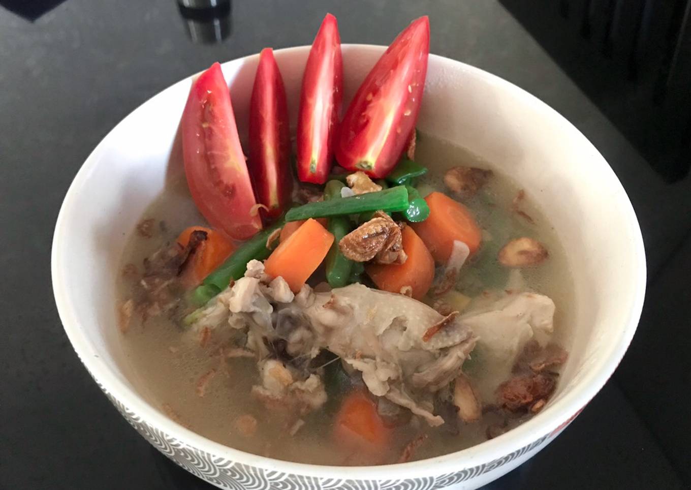 Sop ayam anak<br />kos ala moko
