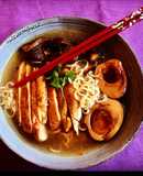 Ramen miso de pollo y shiitake