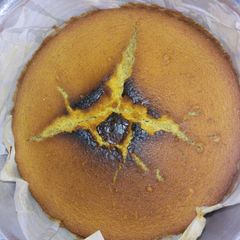 A picture of Lemon cake.