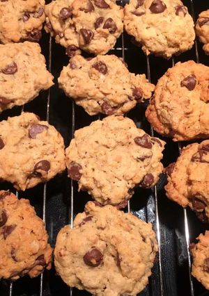 A picture of Chocolate Chip Cookies -(VA State Women's Bowling Association 1997).