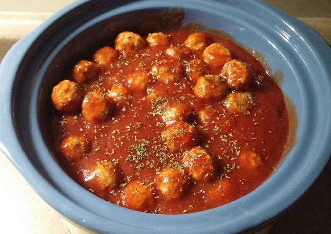 Big Poppa's sweet n' sour meatballs