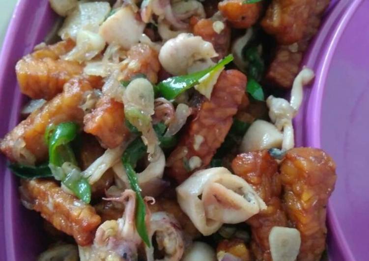 Resep Tumis cumi tempe cabe ijo Anti Gagal