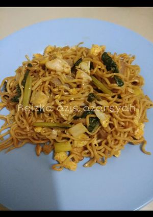 Foto resep Mie goreng ayam baso