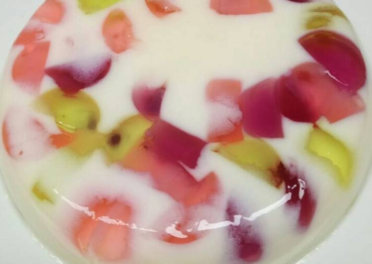 Bagaimana Membuat Puding Susu Mozaik Inaco yang Menggugah Selera