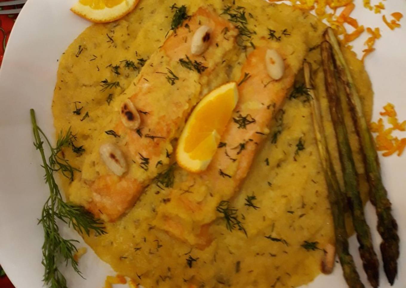 Lomos de salmón a la naranja