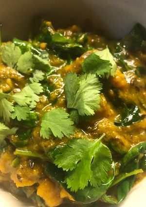 A picture of Squash and spinach coconut curry - vegan.