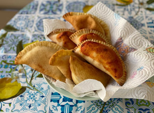 Foto di Panzerotti baresi (fritti e al forno)