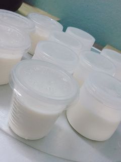 Hình của món Sữa chua nhà làm.