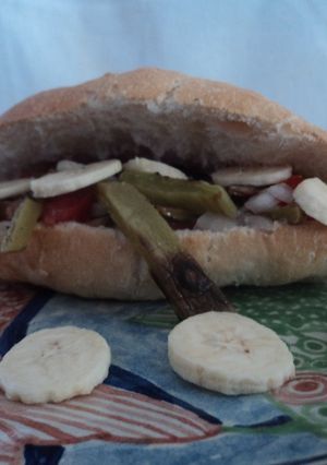 Una foto de Julios torta mexicana de nopal asado