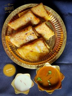 शाही पुरणपोळी (shahi puranpoli recipe in marathi) रेसिपी चे मुख्य फोटो