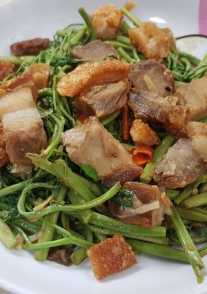 รูปของ กระเฉดหมูกรอบ