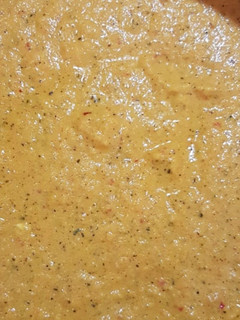 A picture of LeViés Carrots and Chilli Homemade Sauce.