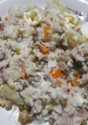Una foto de Arroz primavera!!!😍🤗🥣