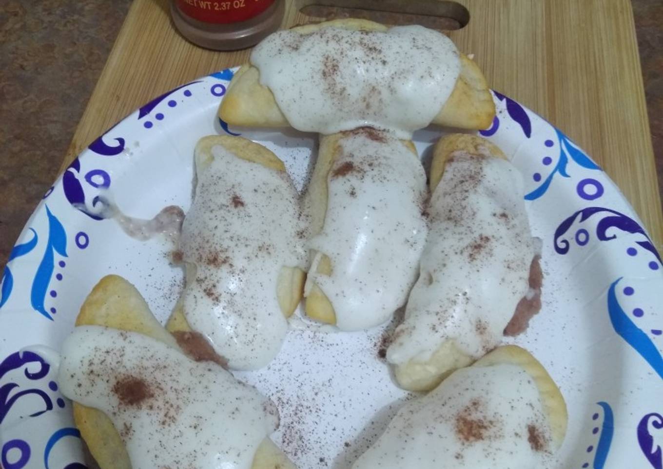 Apple turnover from can biscuits