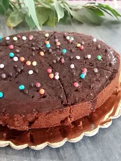 عکسی از دستور کیک شکلاتی خیس بدون فر
