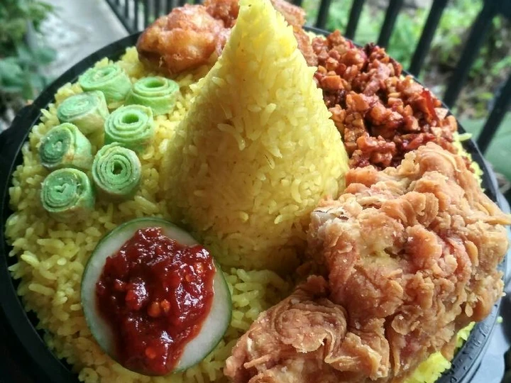 Cara Gampang Membuat Resep Nasi kuning tumpeng mini yang Lezat Anti Ribet, Mantap