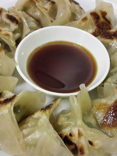 Foto resep Aka Gyoza (Chinese Dumplings / Wontons / Potstickers)