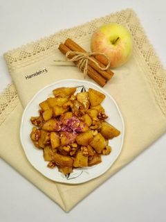 عکسی از دستور دسر سیب دارچینی کاراملی🍏