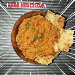 A picture of Dal khichda.